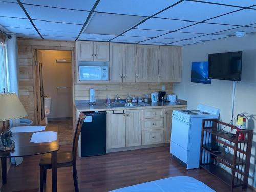 Seward Apartment | Halibut House Unit 3