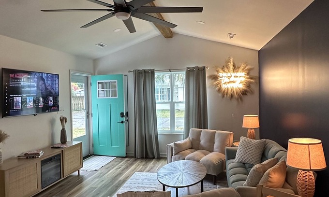 Murrells Inlet House | Hammock Coast Escape - 2BR, 2 BA with Garage + Trailer space