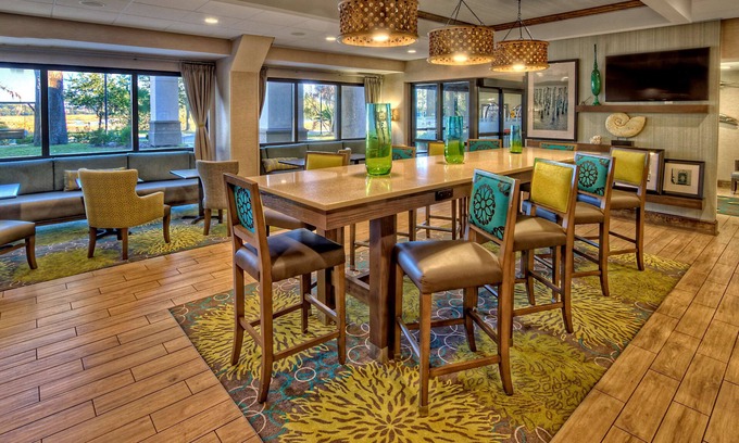 Polk Village Hotel | Hampton Inn Beaufort