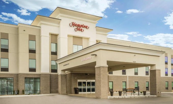 Newport Hotel | Hampton Inn Newport