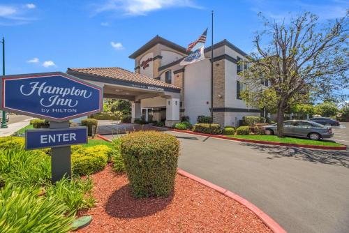 Hayward Hotel | Hampton Inn Oakland-Hayward