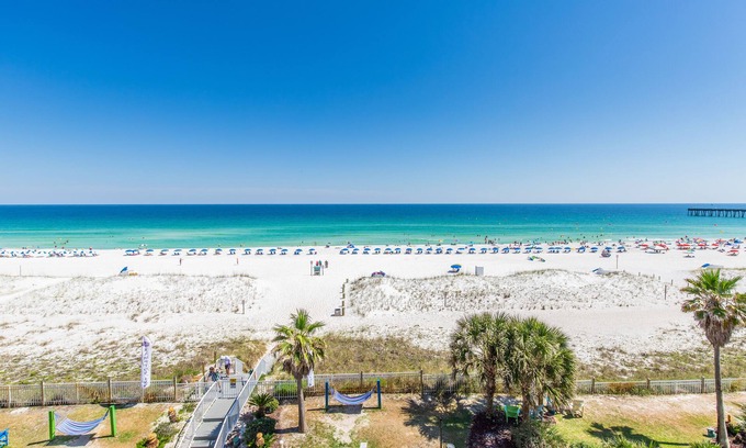 Plaza Primera Hotel | Hampton Inn Pensacola Beach