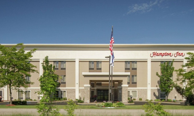 South Haven Hotel | Hampton Inn South Haven