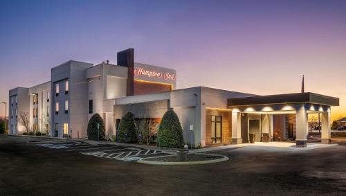Springfield Hotel | Hampton Inn - Springfield