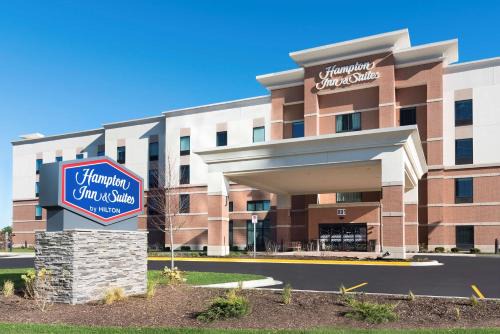 Schaumburg Hotel | Hampton Inn & Suites by Hilton Chicago Schaumburg IL