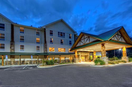 Sapphire Hotel | Hampton Inn & Suites Cashiers - Sapphire Valley