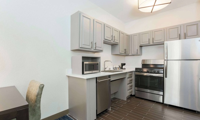 Hampden South Hotel | Hampton Inn & Suites Denver Tech Center