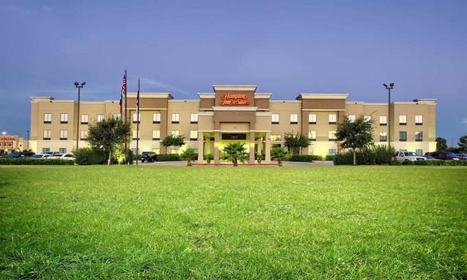 Rosenberg Hotel | Hampton Inn & Suites Houston - Rosenberg
