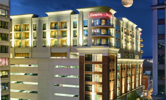 Roanoke Hotel | Hampton Inn & Suites - Roanoke-Downtown, VA