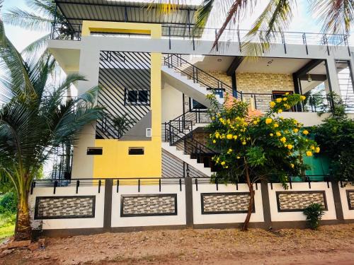 Kamalapur House | Happy Hampi Home