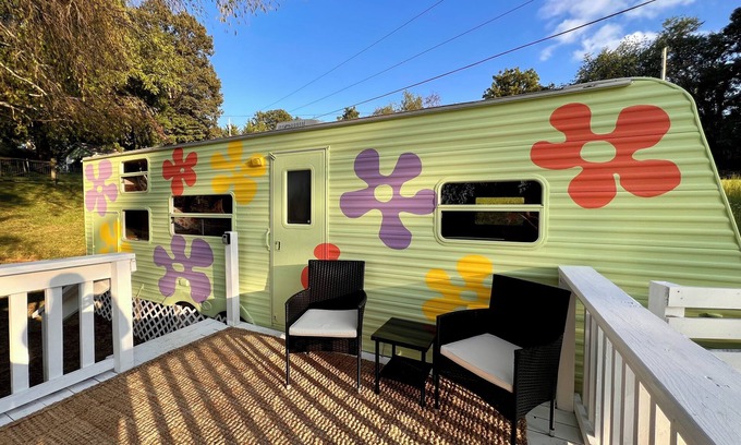 Candler House | Happy Hide-Away Camper{18 minutes to Downtown AVL}