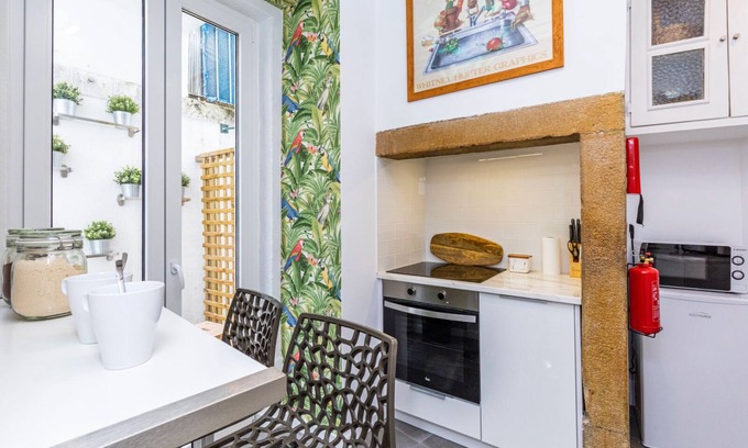 Santo Estevao Apartment | Happy home in real Alfama