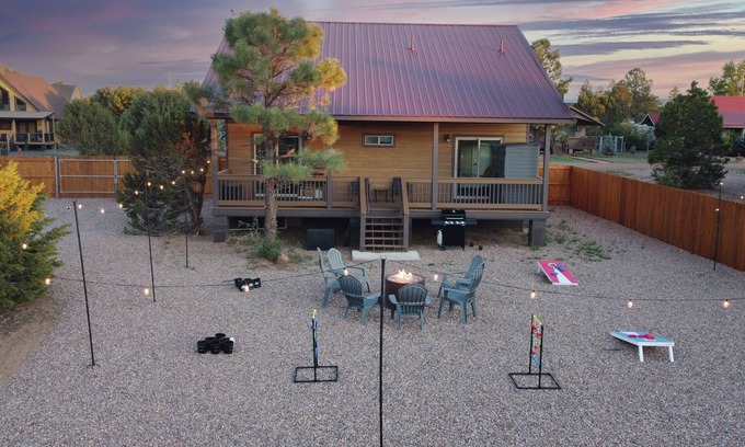 Overgaard Cabin | Happy Pines Hideaway | Fenced Yard~Fire Pit~Bunks