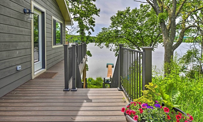 Okee Cabin | ‘Happy’s Haven’ Cabin w/Gas Grill & Fire Pit!