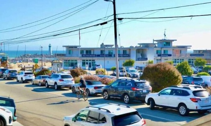 Eastside Santa Cruz House | Harbor House A, overlooking Santa Cruz Harbor