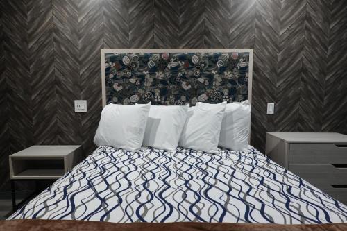 Harbor Hotel | Harbor Inn