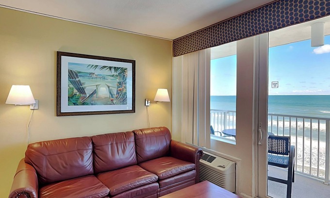 Lenox Park Condo | Harbour Beach Resort 605 | Amenities + Ocean Views