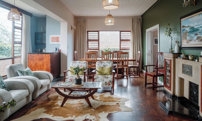 Nahoon Bed & Breakfast | Harewood Lodge