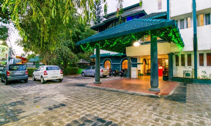 Kalpetta Hotel | Haritagiri