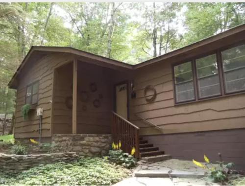 Lake Harmony Ski Chalet | Harmony in the Woods