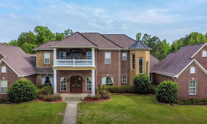 Tougaloo Bed & Breakfast | Harris Estates Bed & Breakfast is a secluded peaceful property on 11 acres!