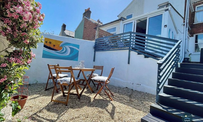 Weymouth Cottage | Harvest Moon - cottage close to harbour