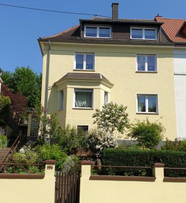 Neunkirchen Apartment | Haus am Berg