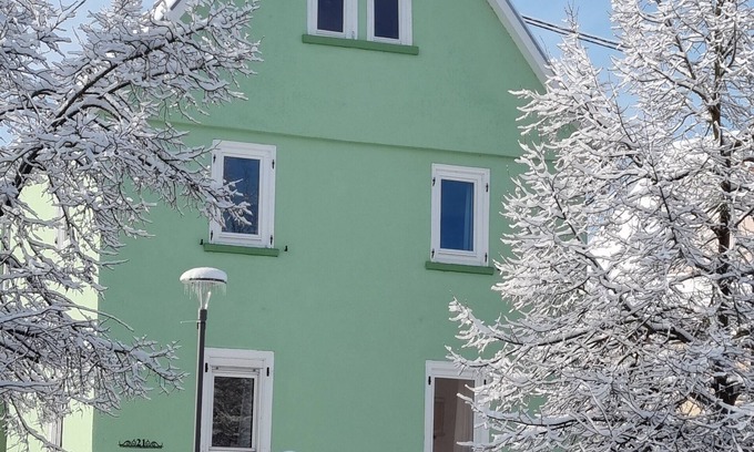 Flacht House | Haus am Brunnen