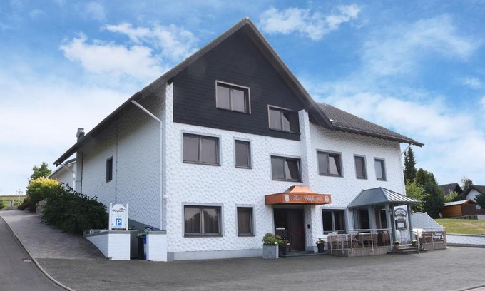Dahlem Hotel | Haus Schieferstein