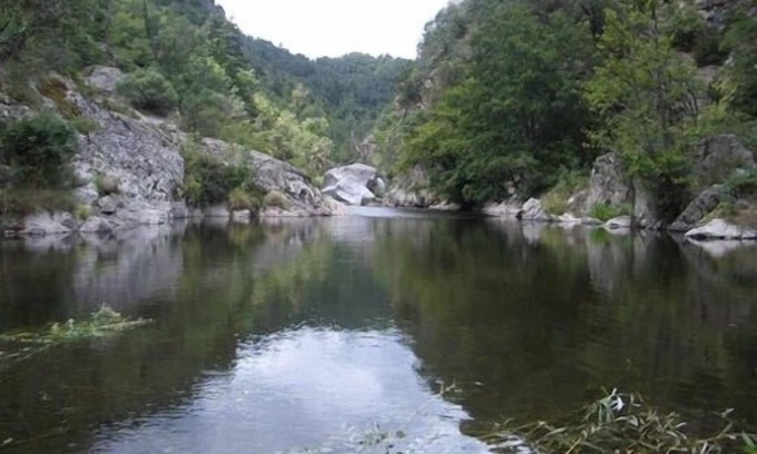 Duniere-sur-Eyrieux House | haven of peace by the river