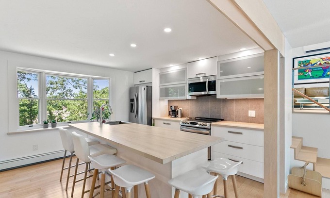 West Barnstable House | Haven on the hillnEscape to your very own private oasis on the hill this summer!