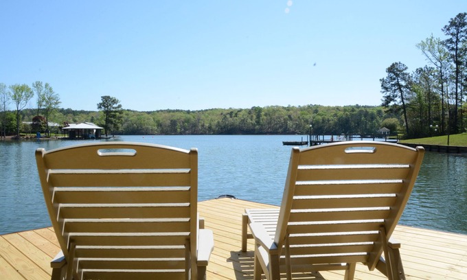 Pleasure Point House | Haven on the Lake!