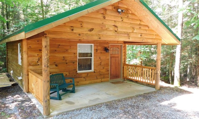 Bastian House | Hawk's Nest Mountaintop House retreat with trails to waterfall