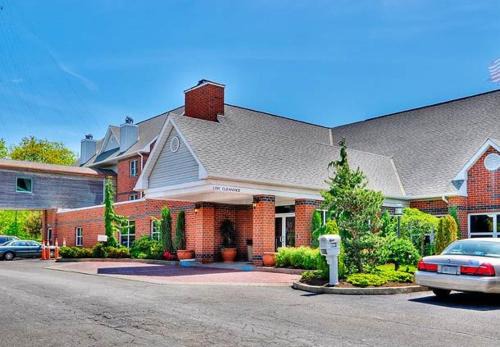 Erie Hotel | Hawthorn Suites by Wyndham Erie