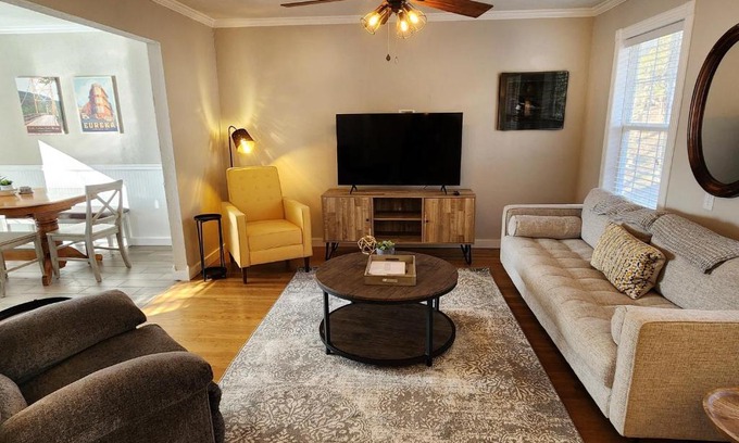 Eureka Springs House | Haysy Hollow