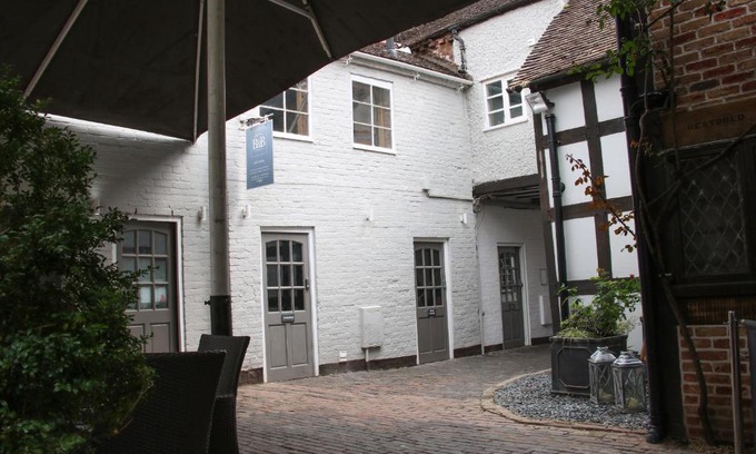 Bridgnorth Apartment | Hazel Cottage