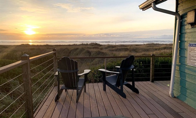 Moclips House | Hazel`s Place- 2 bedroom Home with Unsurpassed Ocean Views