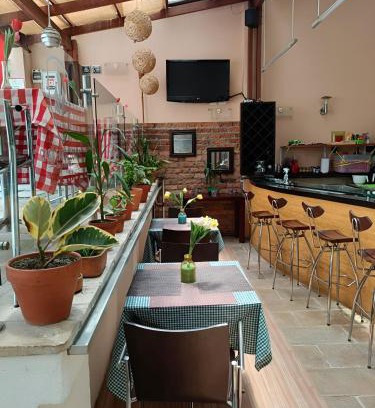 Granada Hotel | HBCF Hotel Boutique Casa Farallones de Santiago de Cali