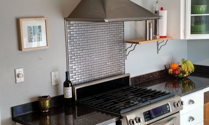 Fairfield House | Heart of Cook st. Village Character House. Walk to ocean, downtown, Beacon Hill