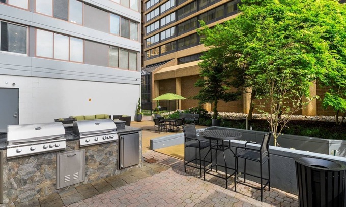 Crystal City Apartment | Heart of DC Area Apartments