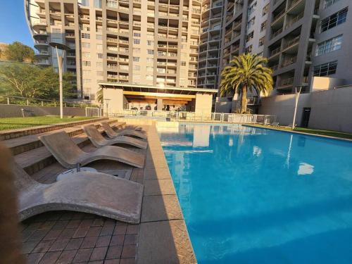 Greater Johannesburg Metropolitan Area Apartment | Heart of Sandton