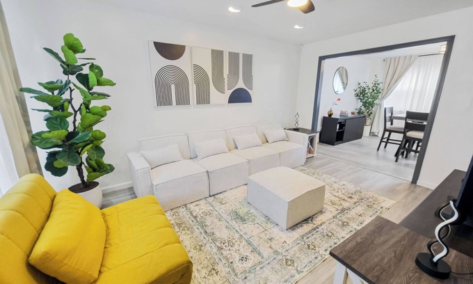 South Meadows Condo | Heart of the City