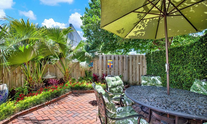 Historic District - North House | Heated Pool Access | 5*Clean | Flex Cancelation