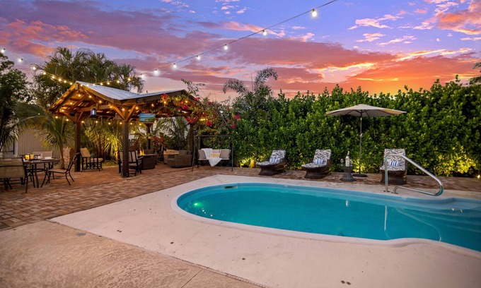Lake Worth House | Heated Pool /Game Room /5+ Beds /Pet OK