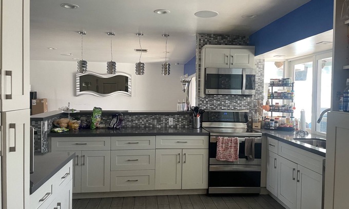 Cooper City House | Heated pool home w/movie theater & pool table.Near hardrock casino and beaches.