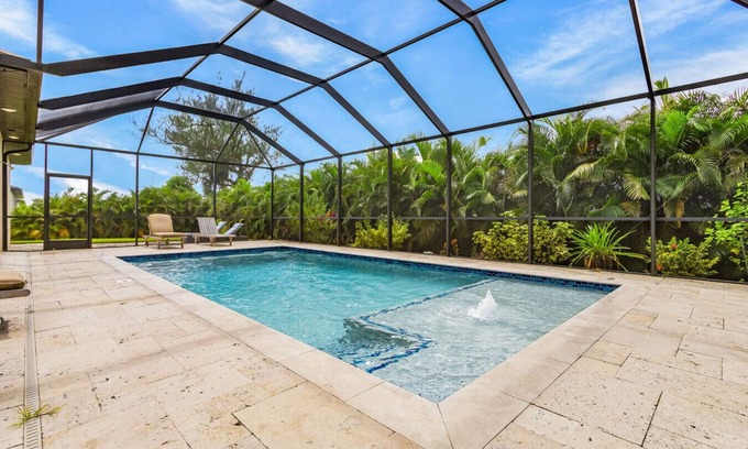 Burnt Store House | Heated Pool Outdoor Kitchen Grill+ Pet Friendly