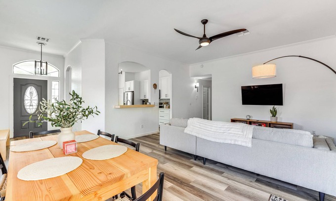 Neely Farms House | Heated Pool & Yard: Gilbert Getaway!