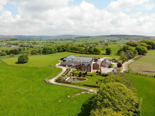 Macclesfield Bed & Breakfast | Heaton House Farm