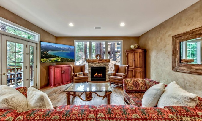 South Lake Tahoe House | Heavenly Mountain Gem - Pets, Hot Tub