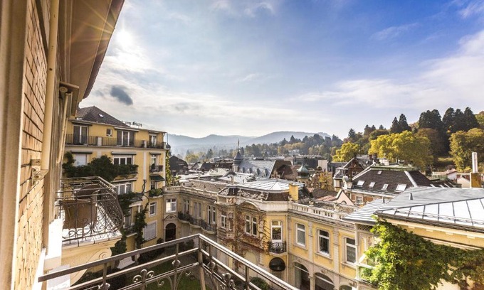 Baden Baden Old Town Hotel | HELIOPARK Bad Hotel Zum Hirsch